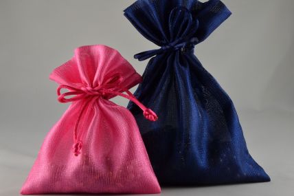 88004,88005 - Pack of 6 Coloured Satin bags with Tassels 