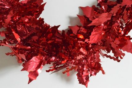 88138 - Red Holly Leaf Tinsel x 2 Metre Lengths!