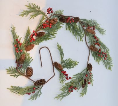 22023 - Christmas Pine Cones & Red Berries Garland. Length Apx 1.5m