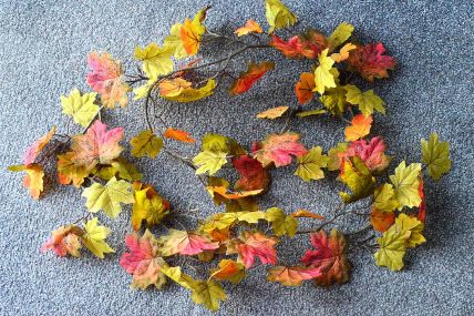 22050 - Stunning Autumn Leaf Garlands  