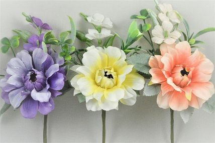 33001 -  Floral decorative arrangement with delicate petals and leaves. Floral Pick. Height  17cms ,  Width 10cms ( approx)