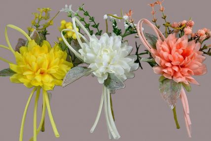 33003 - Spring floral arrangement with a curled soft ribbon embellishment. Floral Pick. Height  20cms ,  Width  11cms  (approx) 