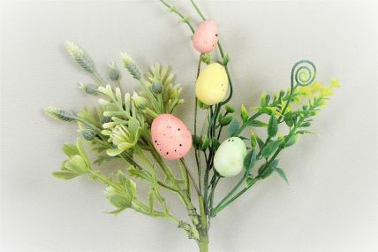 33012 - Easter Floral decoration.    Height  24cms  ,  Width  12cms  (approx)