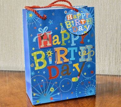 The Ribbon Room  88119 - Happy Birthday Gift Bags